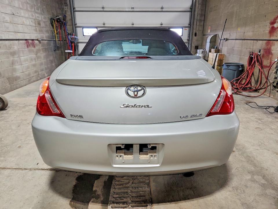 58074846 :رقم المزاد ، 4T1FA38P85U051333 vin ، 2005 Toyota Camry Solara مزاد بيع