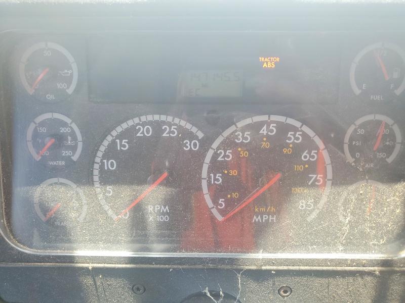 56863016 :رقم المزاد ، 4UZAAXDC55CN36166 vin ، 2005 Freightliner Chassis مزاد بيع