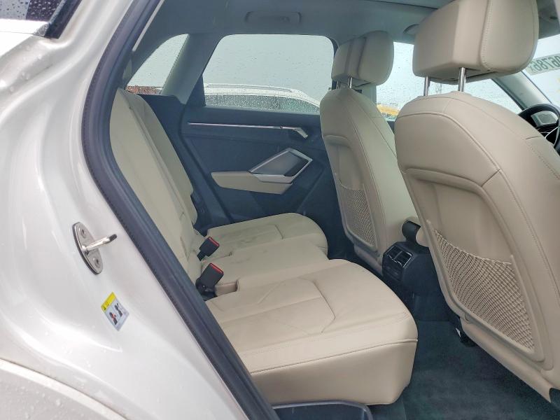 56306786 :رقم المزاد ، WA1EECF30N1138594 vin ، 2022 Audi Q3 مزاد بيع