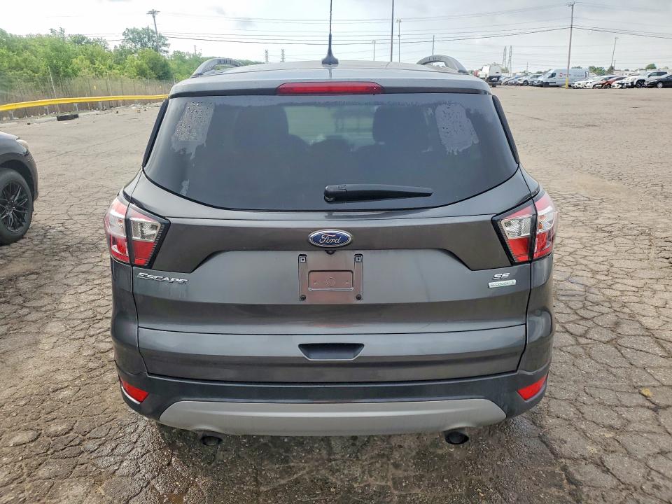 2018 Ford Escape მანქანა იყიდება აუქციონზე, vin: 1FMCU0GD3JUC35380, აუქციონის ნომერი: 56577086