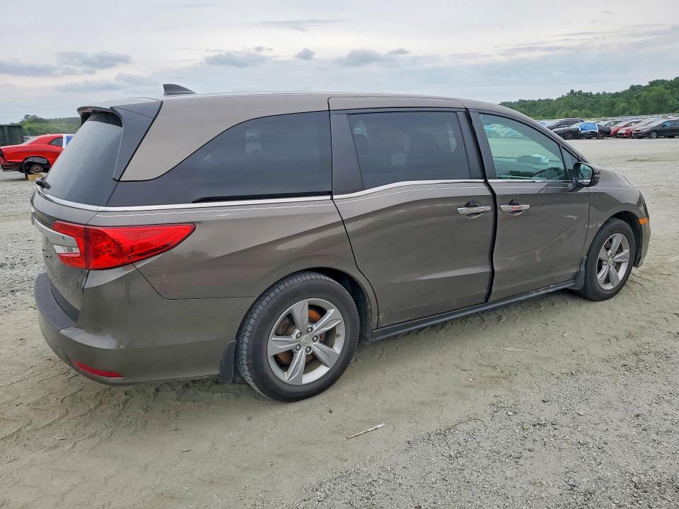 57357486 :رقم المزاد ، 5FNRL6H50JB072479 vin ، 2018 Honda Odyssey مزاد بيع