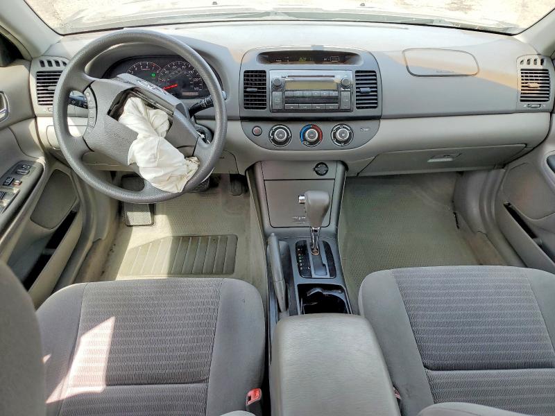 2005 Toyota Camry მანქანა იყიდება აუქციონზე, vin: 4T1BF32K25U611733, აუქციონის ნომერი: 55906066