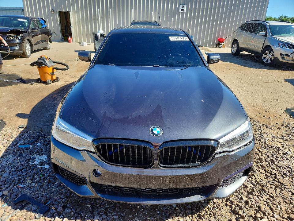 57345136 :رقم المزاد ، WBAJE7C35HWA03408 vin ، 2017 Bmw 540 مزاد بيع
