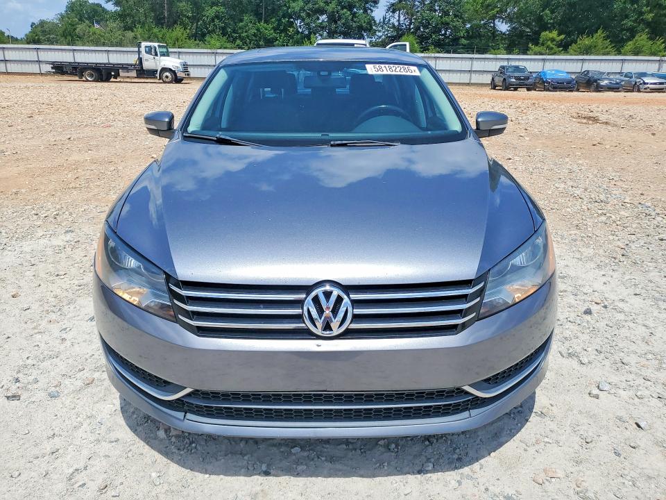 58182286 :رقم المزاد ، 1VWBH7A32DC125179 vin ، 2013 Volkswagen Passat مزاد بيع