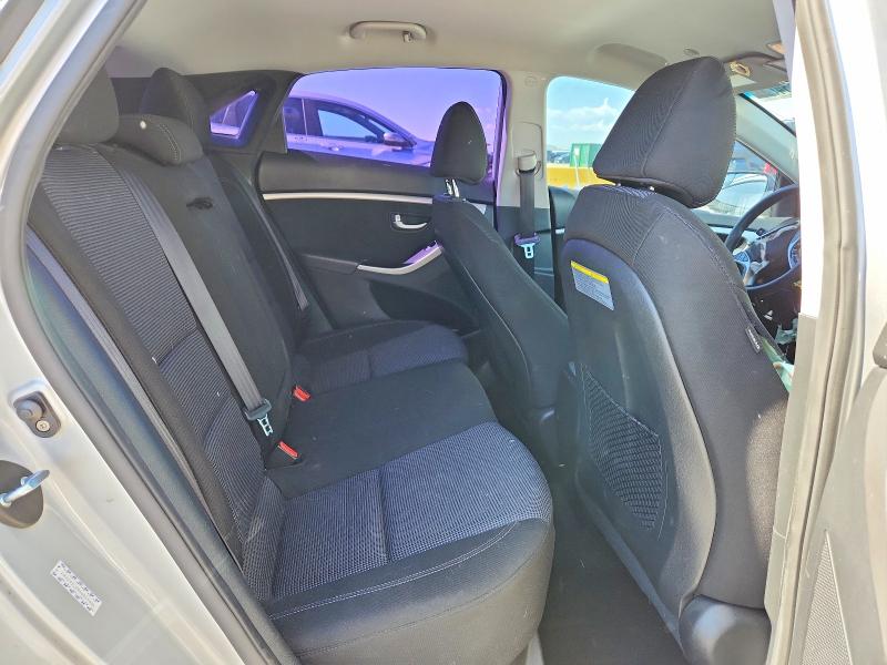 2016 Hyundai Elantra Gt მანქანა იყიდება აუქციონზე, vin: KMHD35LH9GU265604, აუქციონის ნომერი: 56133406