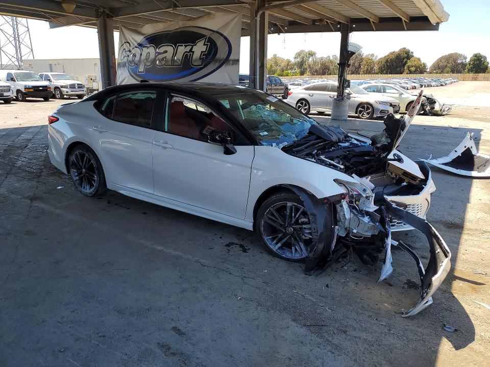 Продажа на аукционе авто 2025 Toyota Camry, vin: 4T1DBADKXSU023614, номер лота: 57794216