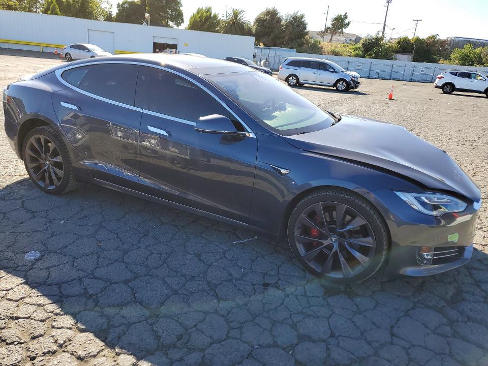 Продаж на аукціоні авто 2018 Tesla Model S, vin: 5YJSA1E45JF276880, номер лоту: 57379206