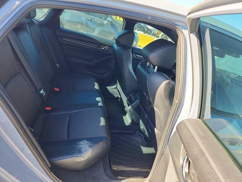 56715176 :رقم المزاد ، 1HGCV1F30MA102129 vin ، 2021 Honda Accord مزاد بيع