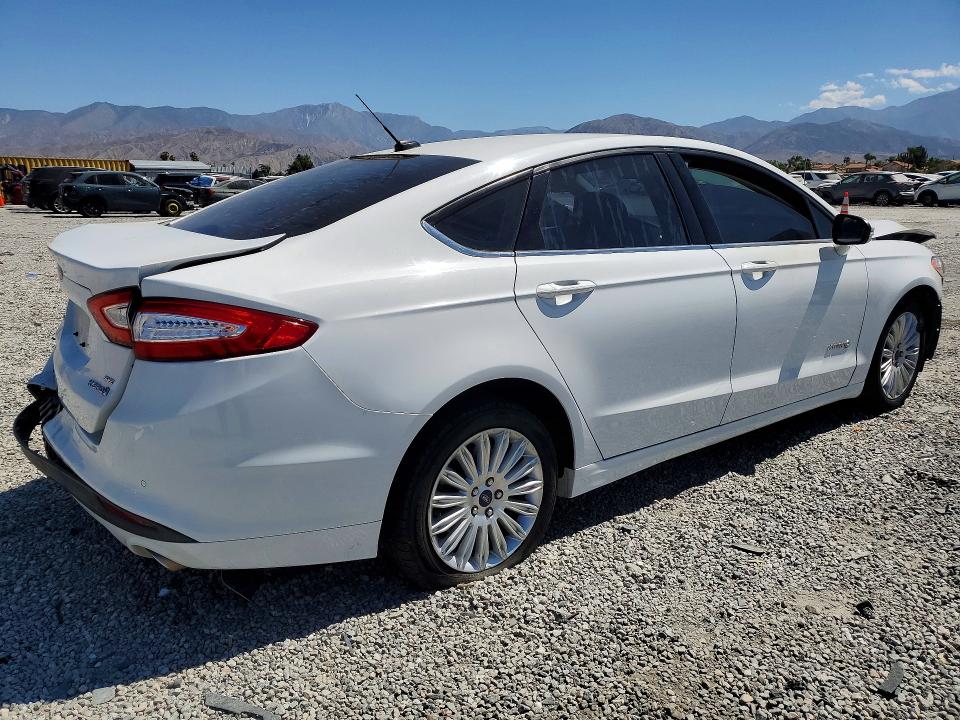 57435256 :رقم المزاد ، 3FA6P0LU9GR176310 vin ، 2016 Ford Fusion مزاد بيع