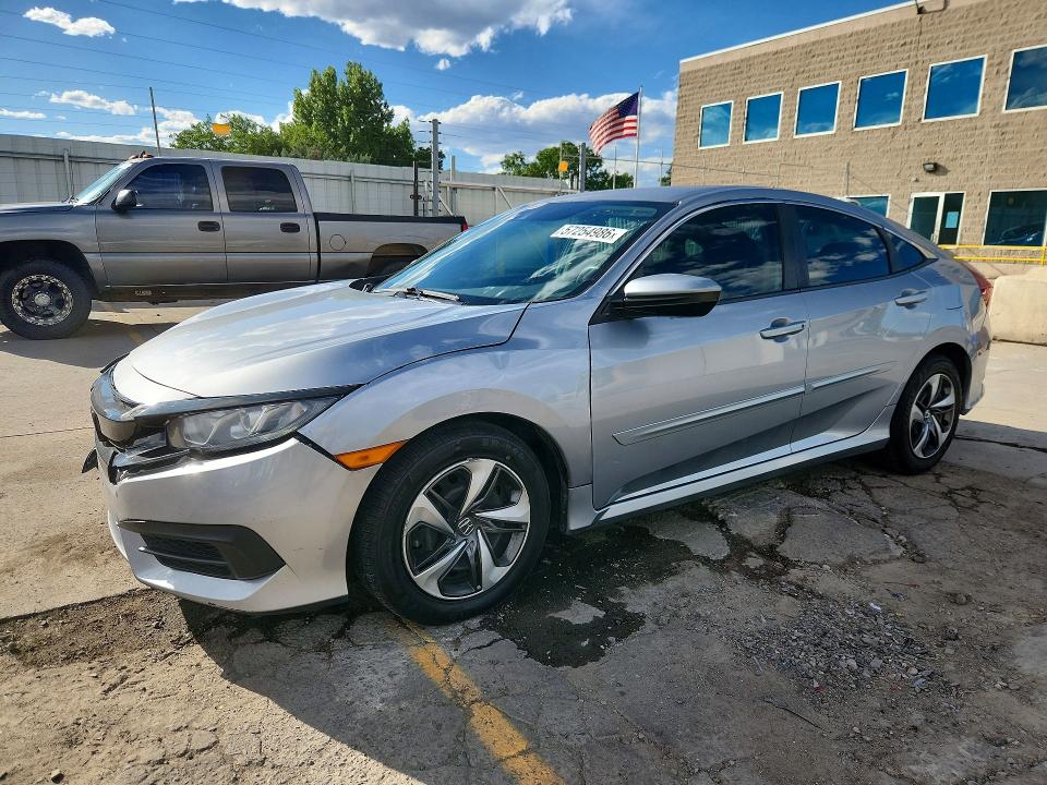57254986 :رقم المزاد ، 19XFC2F60KE026598 vin ، 2019 Honda Civic مزاد بيع