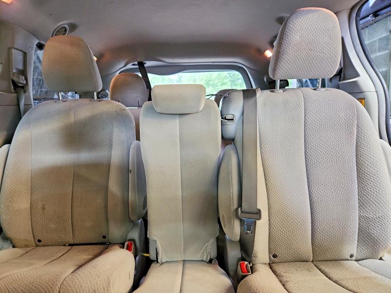 2011 Toyota Sienna მანქანა იყიდება აუქციონზე, vin: 5TDKK3DC8BS142556, აუქციონის ნომერი: 57638356