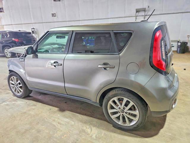 2017 Kia Soul მანქანა იყიდება აუქციონზე, vin: KNDJP3A59H7423688, აუქციონის ნომერი: 57394126