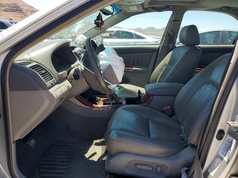 57736516 :رقم المزاد ، 4T1BF32K43U557767 vin ، 2003 Toyota Camry مزاد بيع