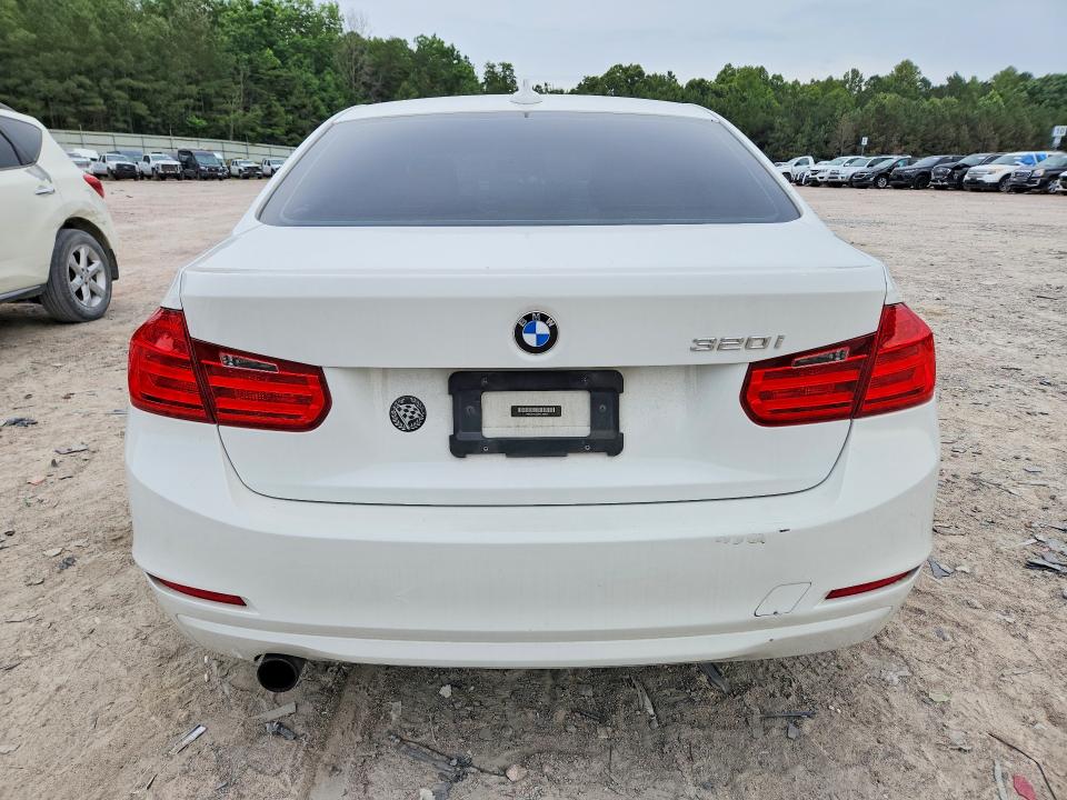 56738536 :رقم المزاد ، WBA3B1C53EK134904 vin ، 2014 Bmw 320 مزاد بيع