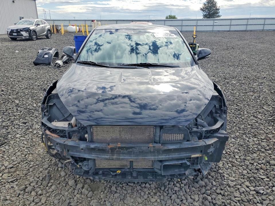 2015 Hyundai Veloster მანქანა იყიდება აუქციონზე, vin: KMHTC6AE9FU241103, აუქციონის ნომერი: 55969236