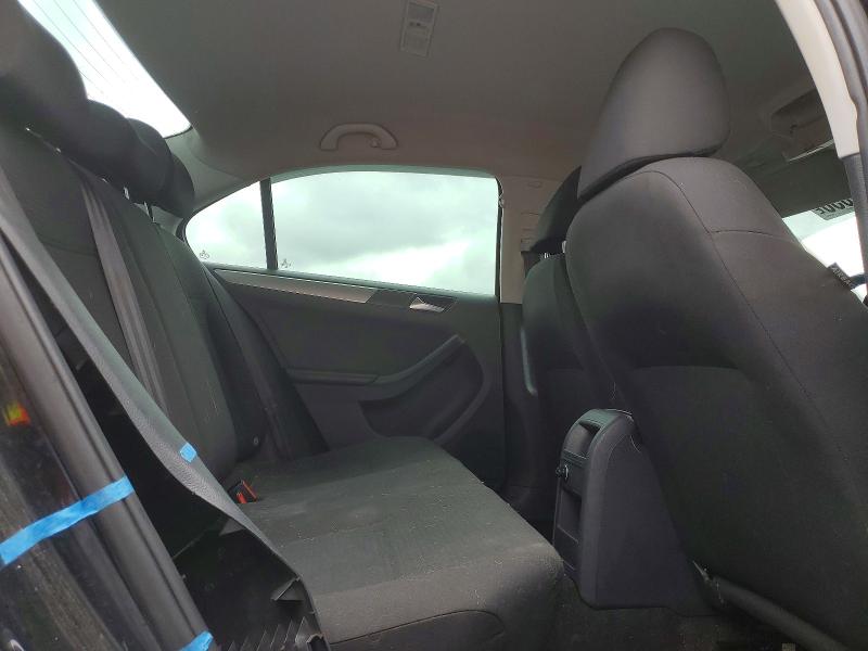 57300036 :رقم المزاد ، 3VW267AJ4GM204456 vin ، 2016 Volkswagen Jetta مزاد بيع