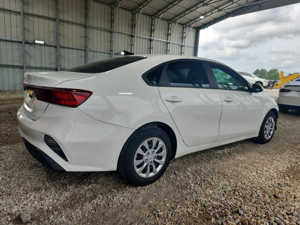 55789876 :رقم المزاد ، 3KPF24ADXPE633281 vin ، 2023 Kia Forte مزاد بيع