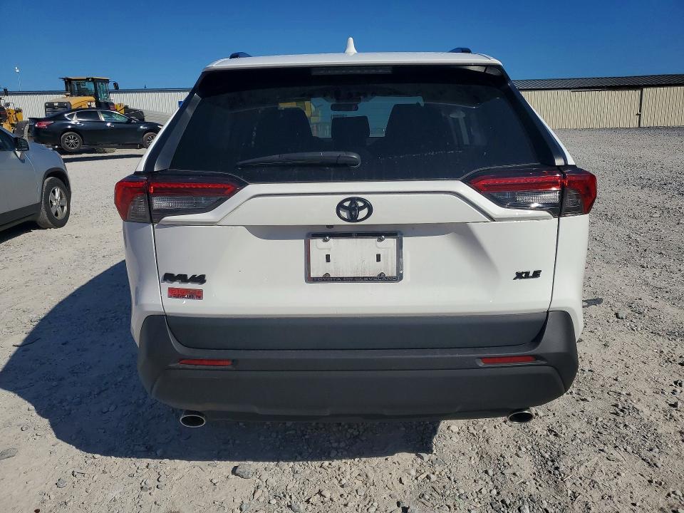 Продажа на аукционе авто 2021 Toyota Rav4, vin: 2T3W1RFV7MC151113, номер лота: 55971326