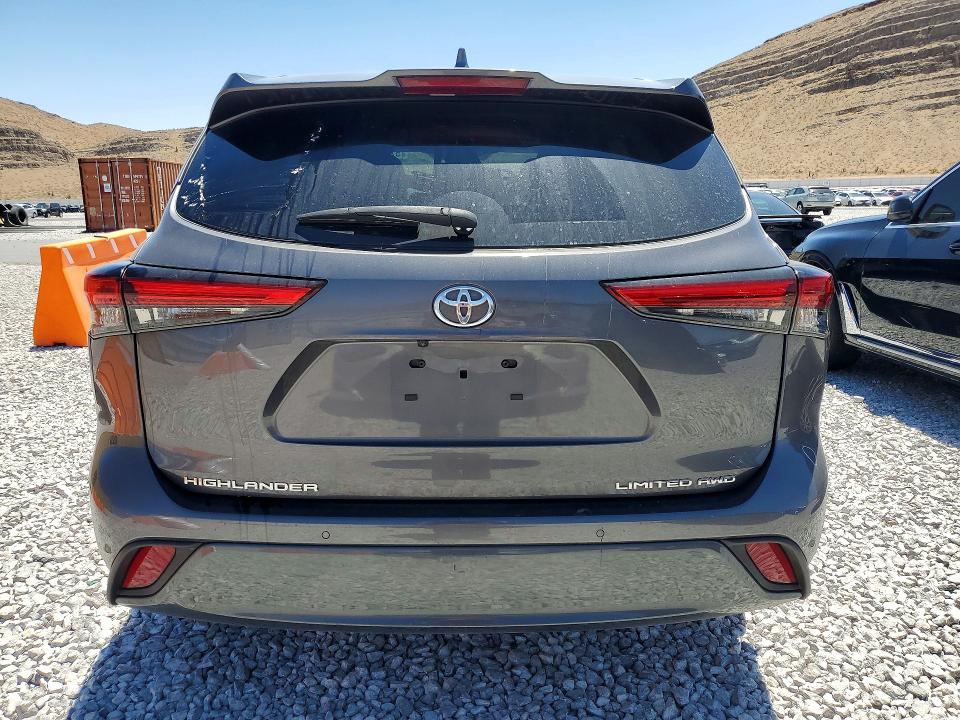 Продаж на аукціоні авто 2022 Toyota Highlander, vin: 5TDDZRBH9NS572168, номер лоту: 57426846