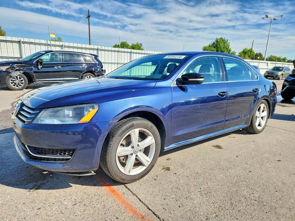 56084236 :رقم المزاد ، 1VWBS7A30EC065339 vin ، 2014 Volkswagen Passat مزاد بيع
