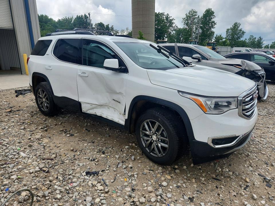 56470246 :رقم المزاد ، 1GKKNULS8HZ117724 vin ، 2017 Gmc Acadia مزاد بيع