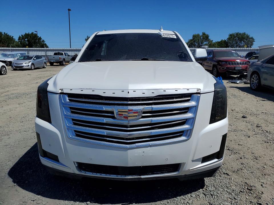 85632075 :رقم المزاد ، 1GYS4DKJ6JR233785 vin ، 2018 Cadillac Escalade مزاد بيع