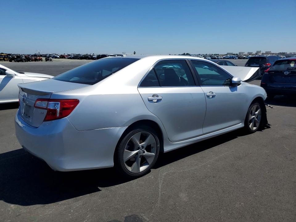 57599056 :رقم المزاد ، 4T1BK1FK8CU009765 vin ، 2012 Toyota Camry مزاد بيع