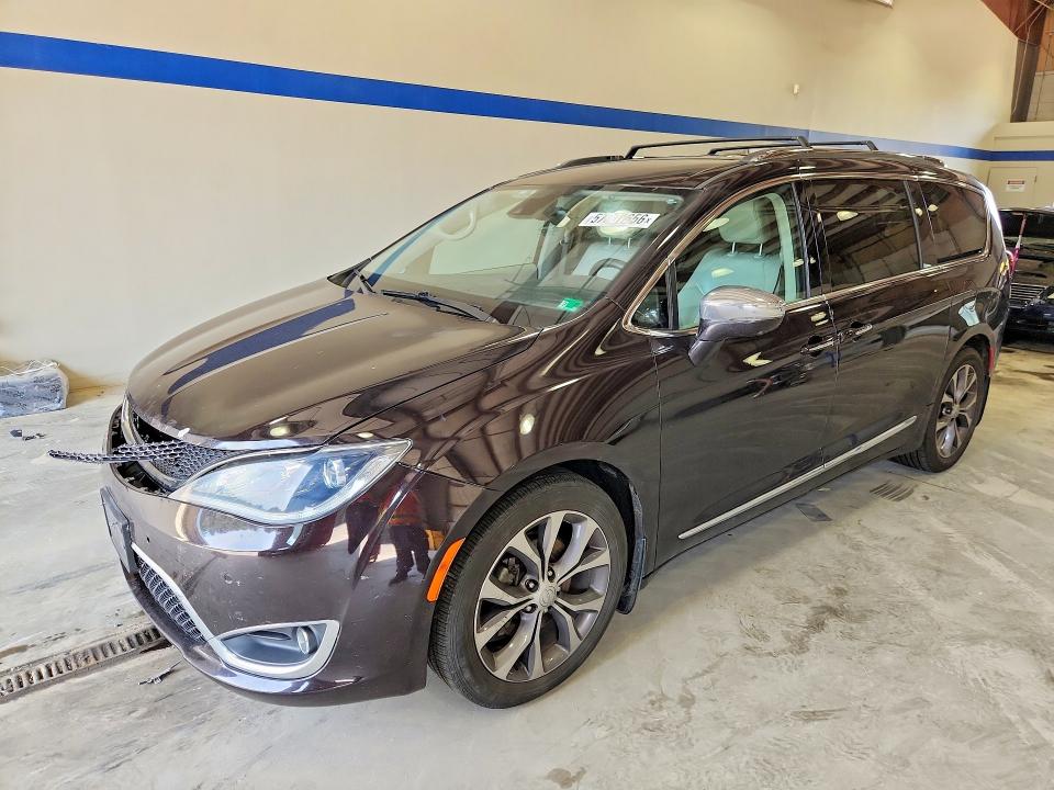 57001656 :رقم المزاد ، 2C4RC1GG2HR544590 vin ، 2017 Chrysler Pacifica مزاد بيع