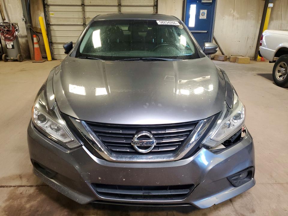 58234266 :رقم المزاد ، 1N4AL3AP4JC139336 vin ، 2018 Nissan Altima مزاد بيع
