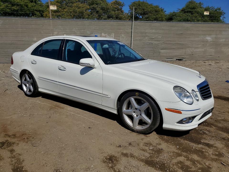 2009 Mercedes-benz E მანქანა იყიდება აუქციონზე, vin: WDBUF56X09B419774, აუქციონის ნომერი: 56854226