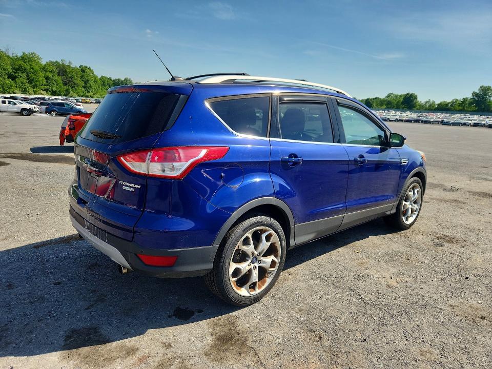 2013 Ford Escape მანქანა იყიდება აუქციონზე, vin: 1FMCU9J96DUB12525, აუქციონის ნომერი: 54549146
