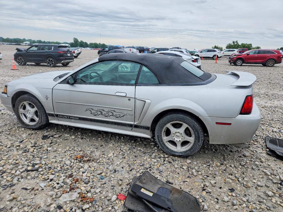 57635836 :رقم المزاد ، 1FAFP44433F404976 vin ، 2003 Ford Mustang مزاد بيع