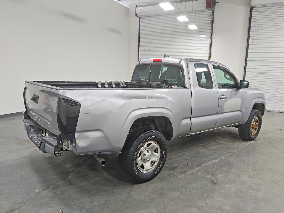 Продаж на аукціоні авто 2018 Toyota Tacoma, vin: 5TFSX5EN7JX058203, номер лоту: 52008306