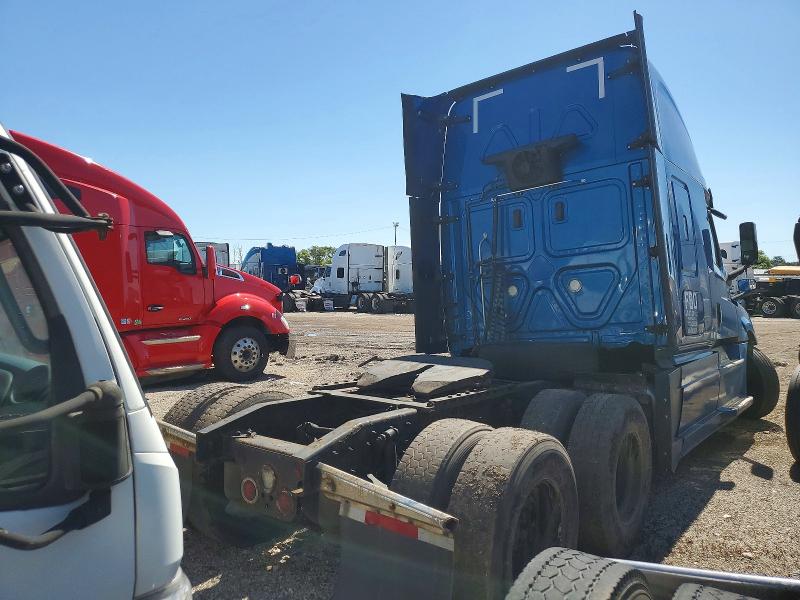 2018 Freightliner Cascadia 126 მანქანა იყიდება აუქციონზე, vin: 3AKJHHDR5JSJT3984, აუქციონის ნომერი: 58221496