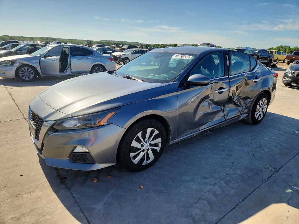55558076 :رقم المزاد ، 1N4BL4BV0NN306762 vin ، 2022 Nissan Altima مزاد بيع
