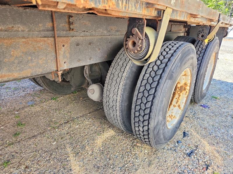 55934156 :رقم المزاد ، 1NKDLU0X71J875261 vin ، 2001 Kenworth T800 مزاد بيع