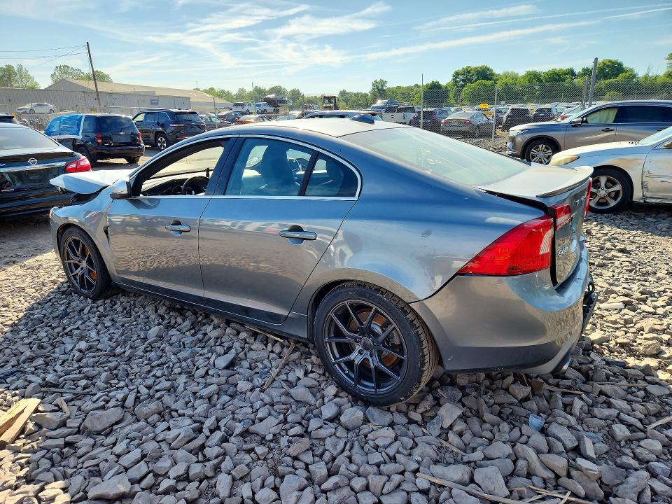 2016 Volvo S60 მანქანა იყიდება აუქციონზე, vin: YV126MFP7G2396889, აუქციონის ნომერი: 55330116