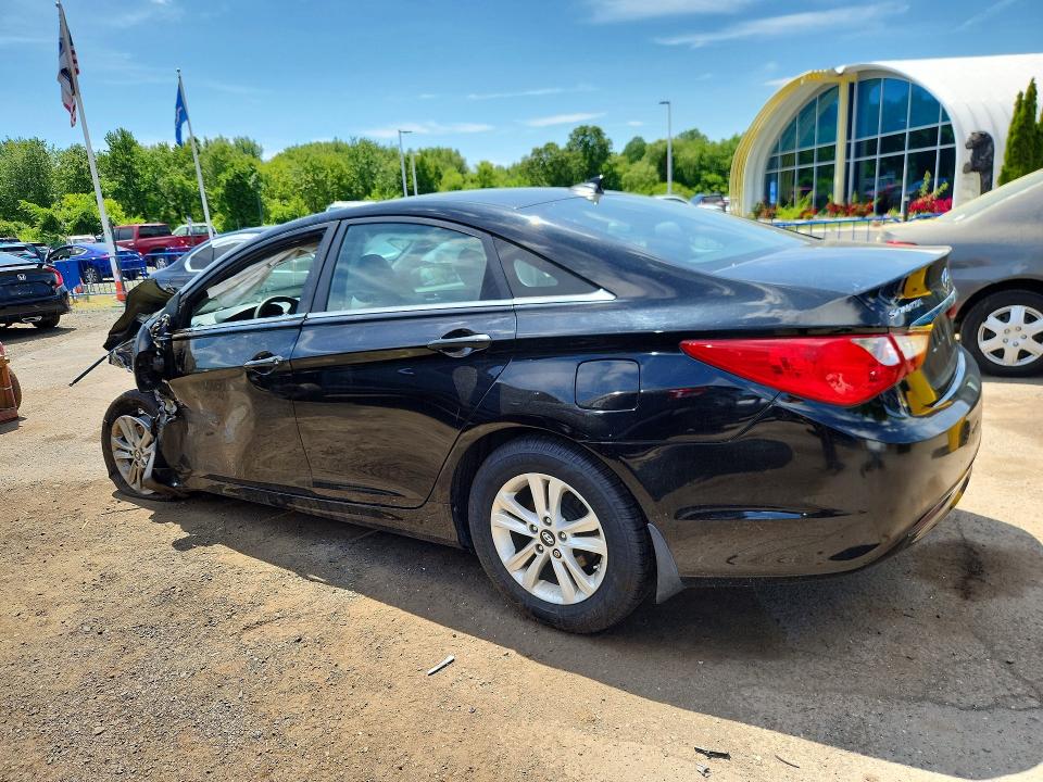 56489066 :رقم المزاد ، 5NPEB4AC6DH804697 vin ، 2013 Hyundai Sonata مزاد بيع