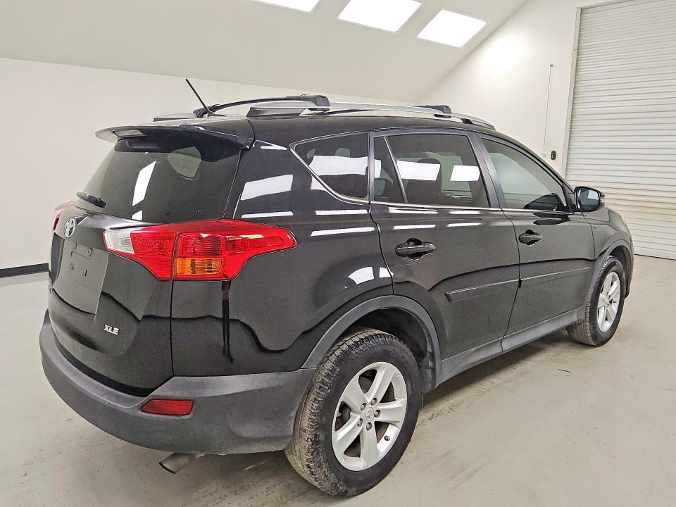2014 Toyota Rav4 მანქანა იყიდება აუქციონზე, vin: 2T3WFREV8EW111240, აუქციონის ნომერი: 56465866