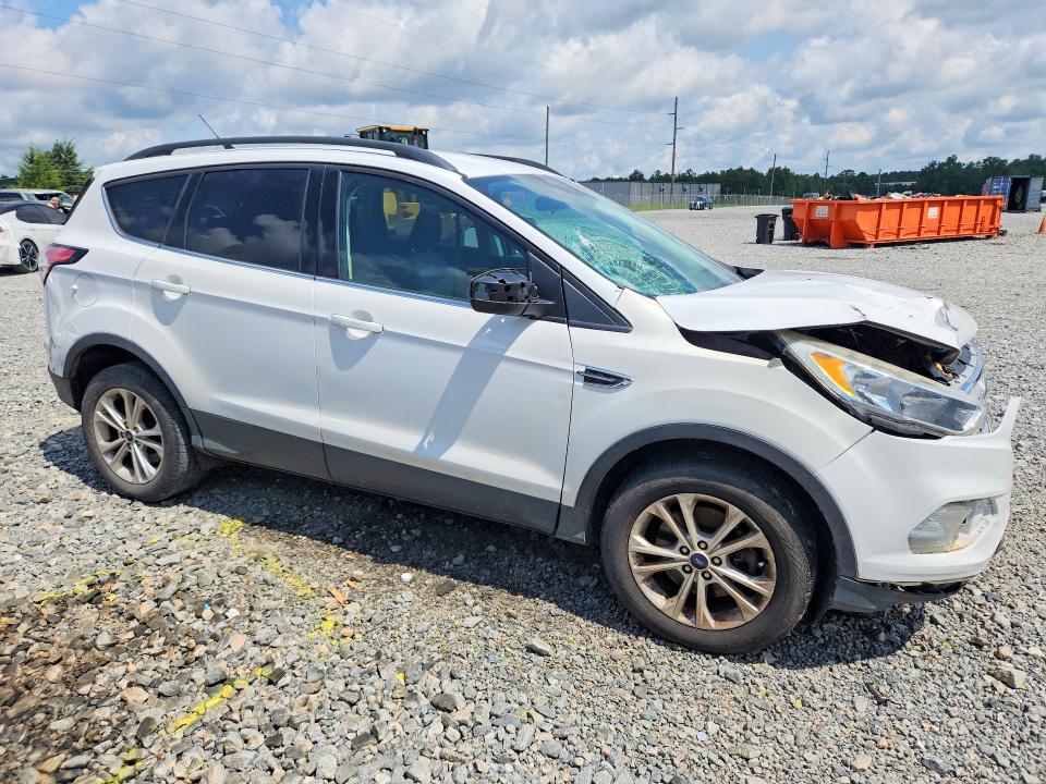 58456266 :رقم المزاد ، 1FMCU9GD3JUB53511 vin ، 2018 Ford Escape مزاد بيع