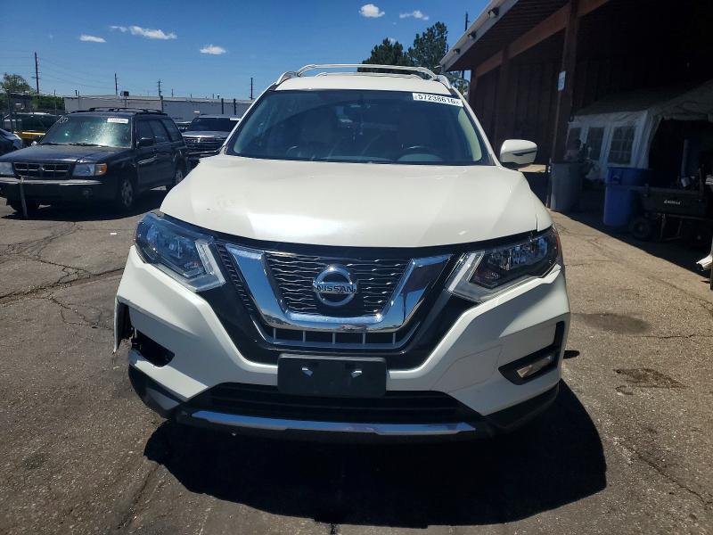 2017 Nissan Rogue მანქანა იყიდება აუქციონზე, vin: JN8AT2MV3HW264825, აუქციონის ნომერი: 57238616