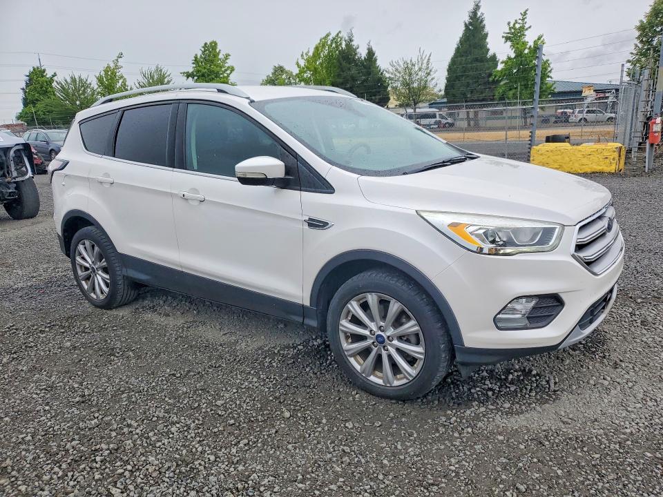 Auction sale of the 2017 Ford Escape, vin: 1FMCU9J90HUB61922, lot number: 56366306