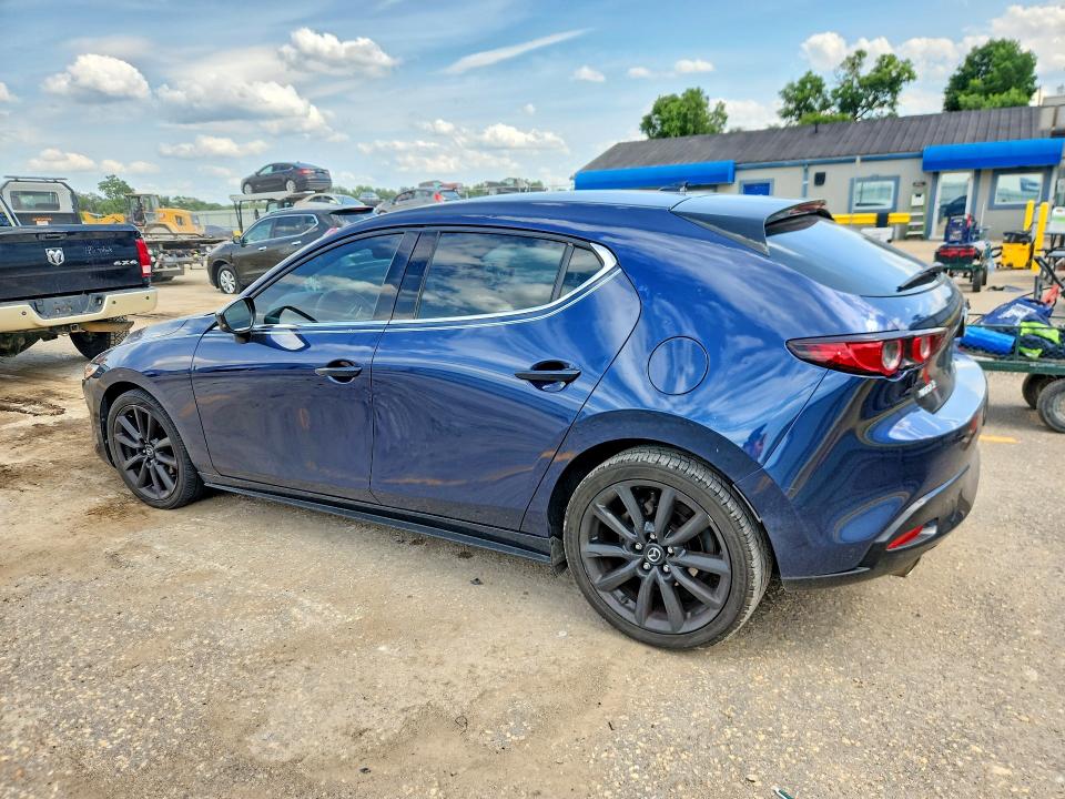 Продажа на аукционе авто 2020 Mazda 3, vin: JM1BPANM8L1170708, номер лота: 57604736