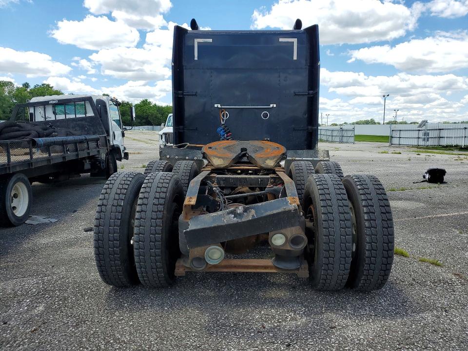 Продажа на аукционе авто 2000 Peterbilt 379, vin: 1XP5DB9X4YN548361, номер лота: 56710956