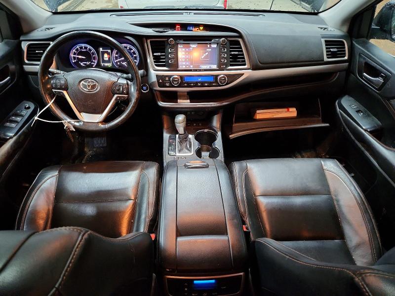 2018 Toyota Highlander მანქანა იყიდება აუქციონზე, vin: 5TDJZRFH4JS523046, აუქციონის ნომერი: 58133936