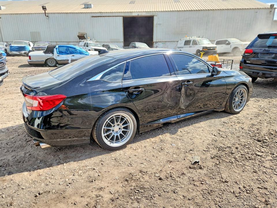 55521786 :رقم المزاد ، 1HGCV2E35KA017355 vin ، 2019 Honda Accord مزاد بيع
