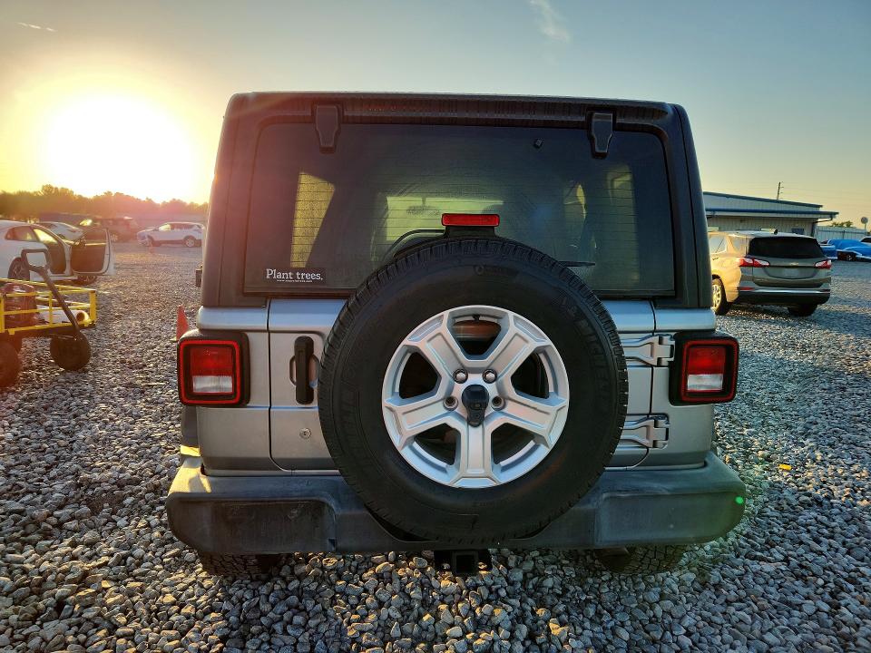 58465806 :رقم المزاد ، 1C4HJXDG4KW516376 vin ، 2019 Jeep Wrangler Unlimited مزاد بيع