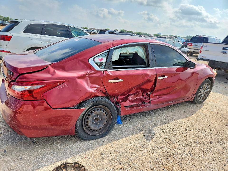 Продажа на аукционе авто 2018 Nissan Altima, vin: 1N4AL3AP9JC106414, номер лота: 58417786