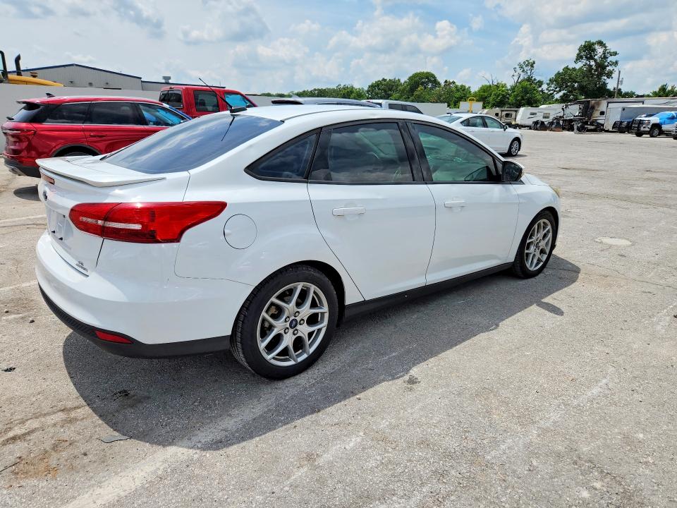 2015 Ford Focus მანქანა იყიდება აუქციონზე, vin: 1FADP3F22FL357345, აუქციონის ნომერი: 55960636