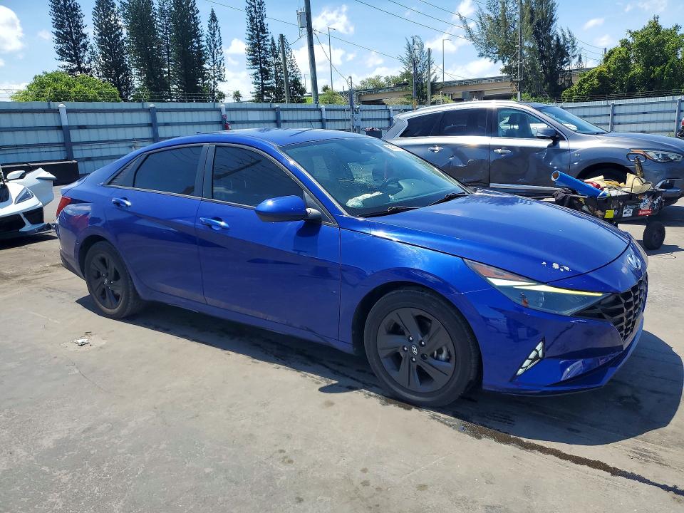 56643836 :رقم المزاد ، 5NPLS4AG2MH012699 vin ، 2021 Hyundai Elantra مزاد بيع